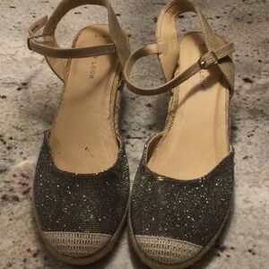 New Look espadrilles in silver in size 40 NWOT 2